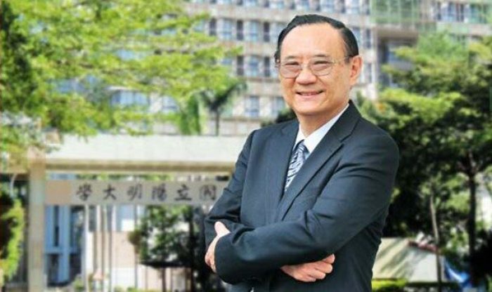 1994-教育部聘請韓韶華教授擔任國立陽明大學首任校長， 並由張心湜教授擔任醫學院院長